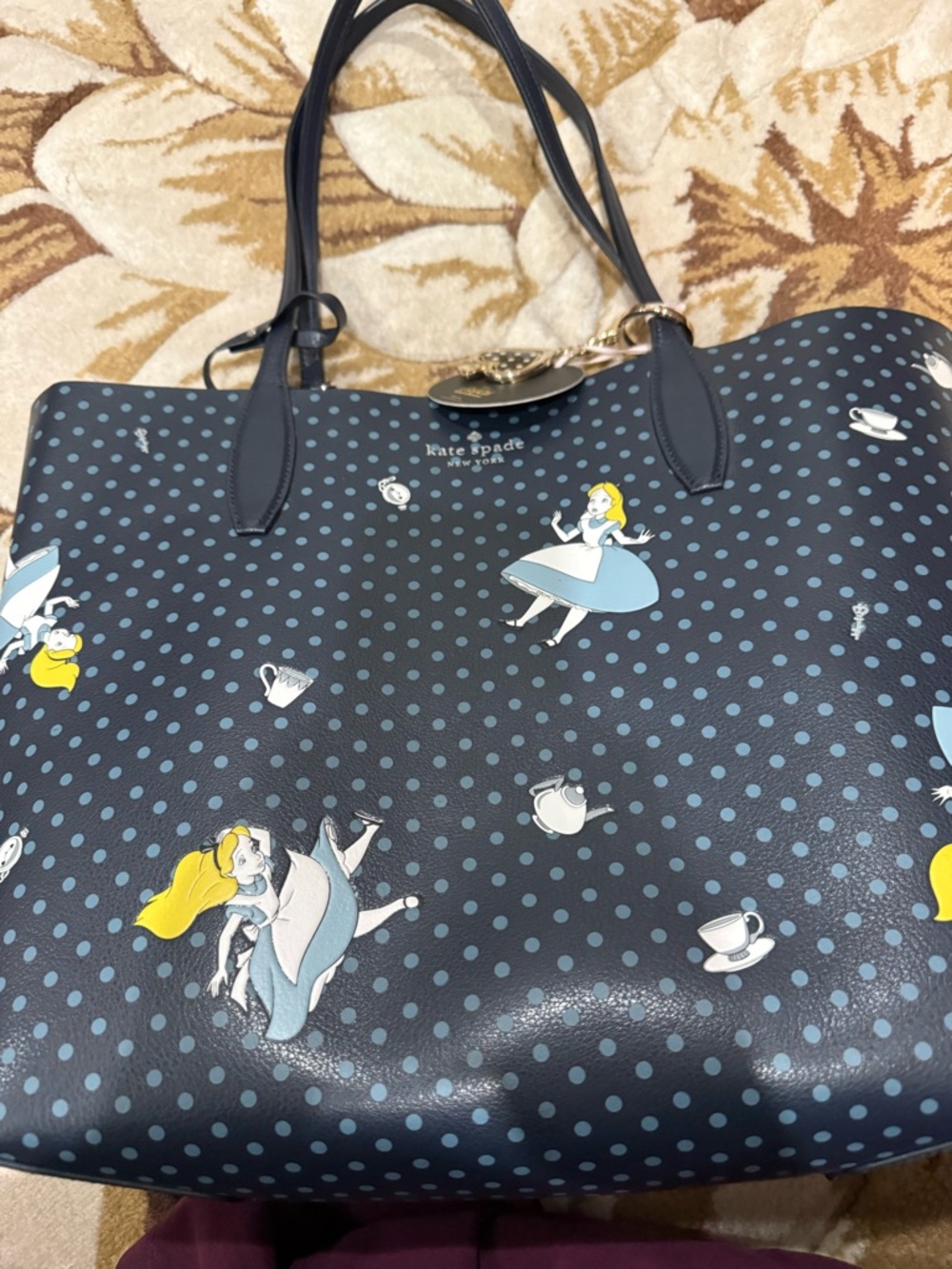Disney x Kate Spade New York Alice in Wonderland reversible tote bag wallet - Picture 2 of 12